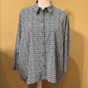 👚 LN Chico’s brand women’s bell sleeve button down shirt